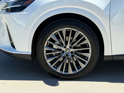 New 2026 Lexus RX 450h AWD image 10