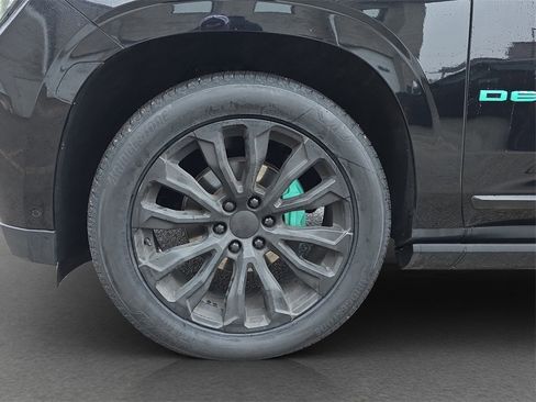 Used 2024 GMC Yukon XL Denali w/ Denali Reserve Package image 4