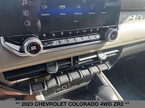 Used 2023 Chevrolet Colorado ZR2 w/ ZR2 Convenience Package III AWD/4WD image 35