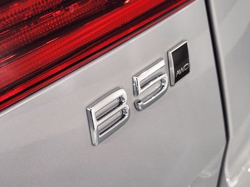 New 2026 Volvo XC60 B5 Plus w/ Protection Package Premier image 13