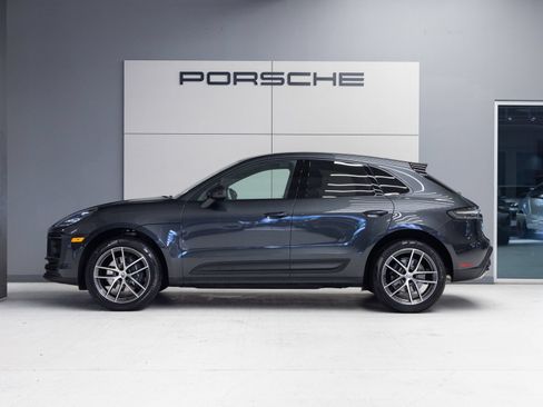 Certified 2026 Porsche Macan AWD/4WD image 2