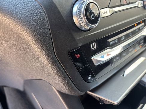 Used 2020 Ford Explorer XLT w/ Equipment Group 202A image 21