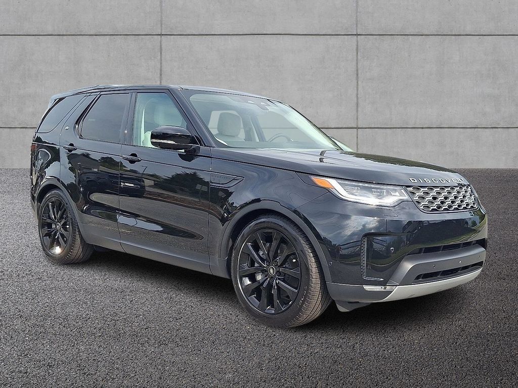 Used 2026 Land Rover Discovery S AWD/4WD image 3