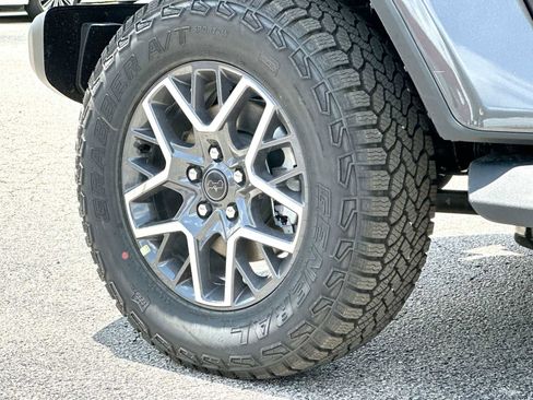 New 2026 Jeep Wrangler Unlimited Sahara AWD/4WD image 11