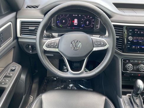 Used 2022 Volkswagen Atlas Cross Sport SE AWD/4WD image 5