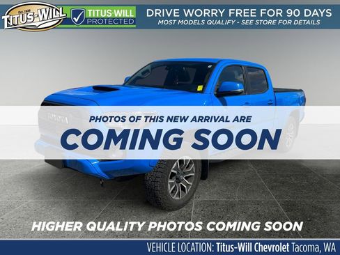 Used 2021 Toyota Tacoma TRD Sport AWD/4WD image 2