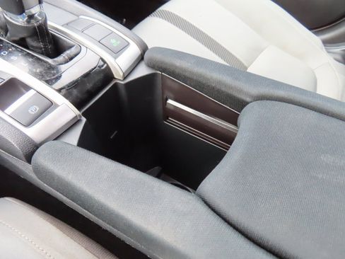 Used 2017 Honda Civic EX-T image 27