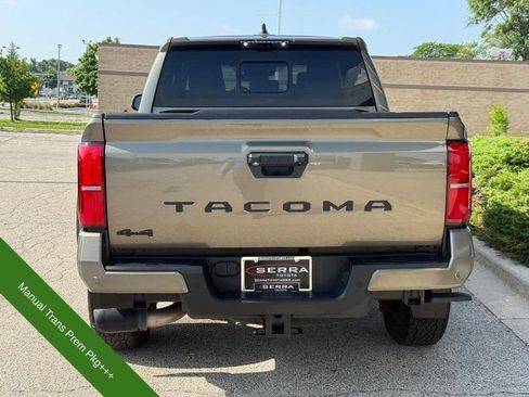 Used 2024 Toyota Tacoma TRD Off-Road AWD/4WD image 4