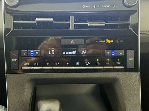 Used 2020 Toyota Avalon Limited w/ Advanced Safety Package FWD image 24
