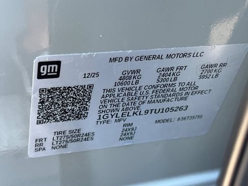 Used 2026 Cadillac Escalade IQL Sport 1 w/ LPO, ONYX Package AWD/4WD image 51