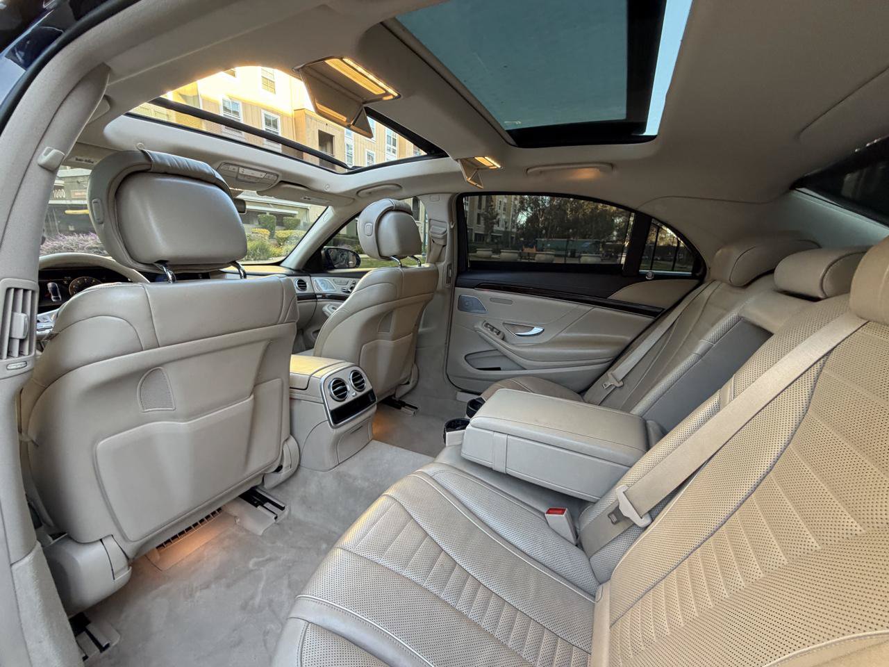 Used 2019 Mercedes-Benz S 560 Sedan image 46