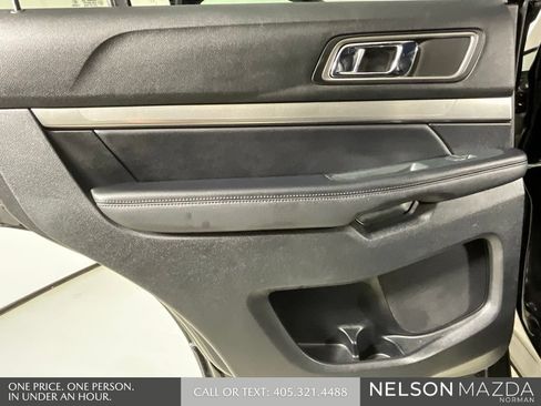 Used 2018 Ford Explorer XLT w/ Equipment Group 202A FWD image 18