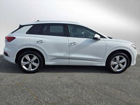 Used 2023 Audi Q4 e-tron Premium Plus w/ Premium Plus image 2