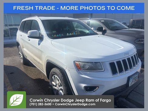 Used 2014 Jeep Grand Cherokee Laredo w/ 18" Wheel & 8.4" Radio Group image 1