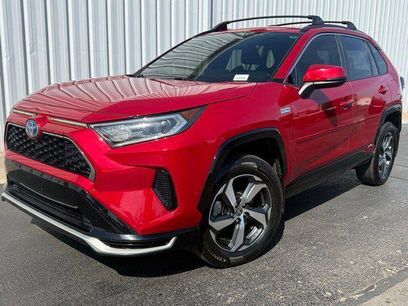 Used 2021 Toyota RAV4 SE w/ Weather & Moonroof Package