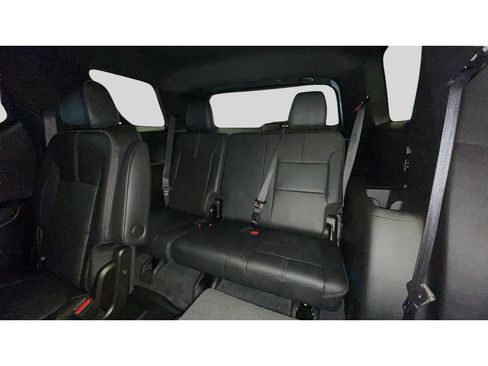 Used 2022 Chevrolet Traverse RS image 15