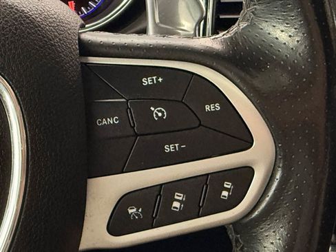 Used 2020 Jeep Grand Cherokee SRT image 47