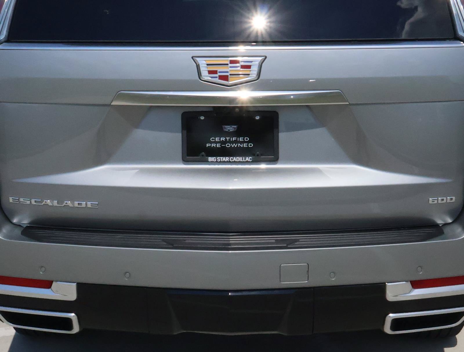Used 2026 Cadillac Escalade Luxury AWD/4WD image 10