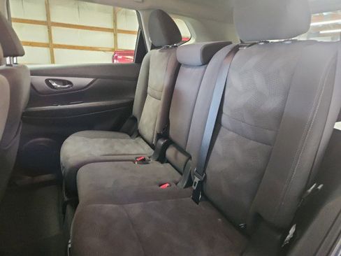 Used 2016 Nissan Rogue SV w/ SV Premium Package image 13