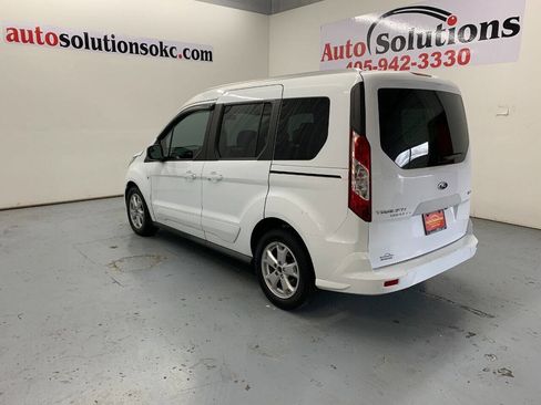 Used 2015 Ford Transit Connect XLT image 5