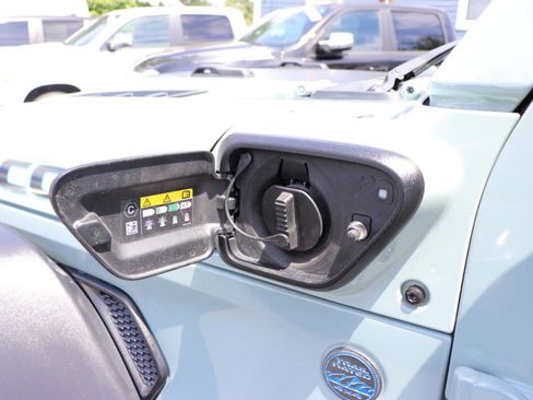 Used 2024 Jeep Wrangler Unlimited Rubicon 4xe AWD/4WD image 66
