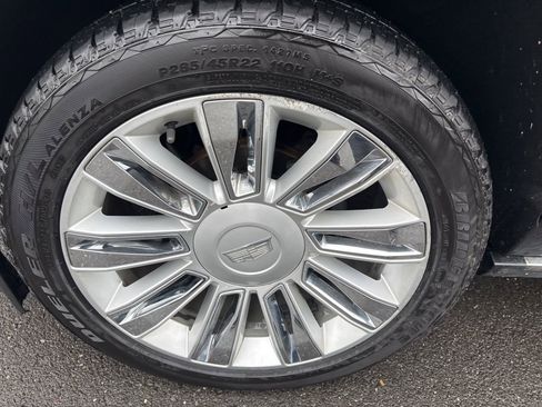 Used 2017 Cadillac Escalade ESV Platinum image 12