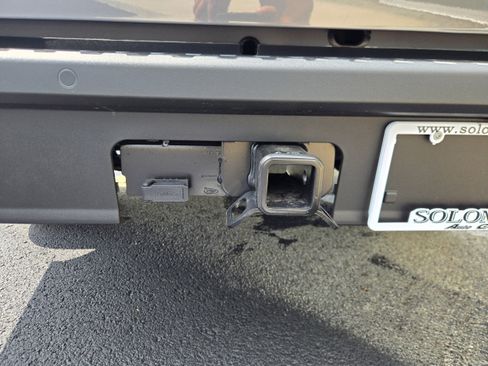 New 2025 Ford Maverick XL image 7