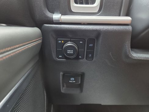 Used 2025 Ford Expedition Active AWD/4WD image 44
