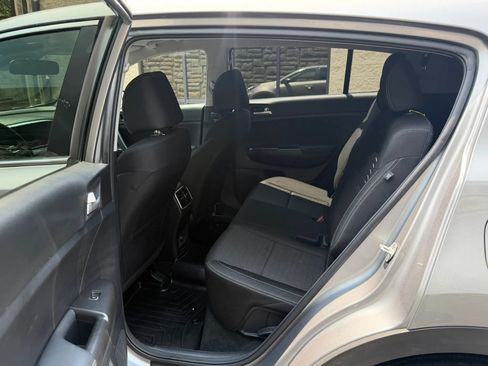 Used 2022 Kia Sportage LX w/ LX AWD Value Edition Package image 29