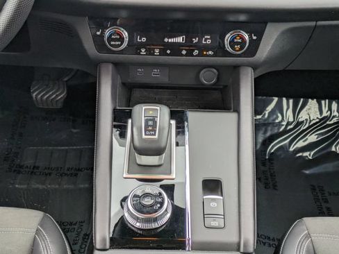 Used 2023 Mitsubishi Outlander SE FWD image 19