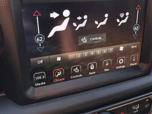 Used 2021 Jeep Wrangler Unlimited Sahara AWD/4WD image 17