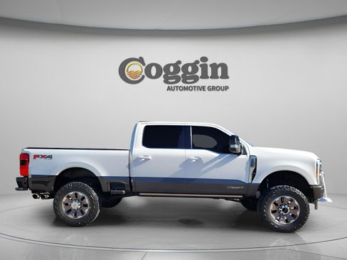 Used 2024 Ford F350 King Ranch image 5