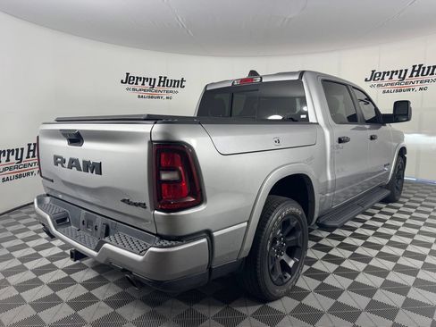 Used 2025 RAM 1500 Big Horn AWD/4WD image 7