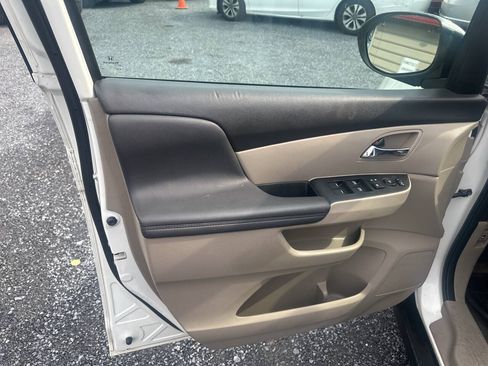 Used 2016 Honda Odyssey EX-L image 18