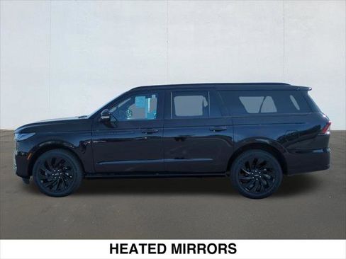 New 2026 Lincoln Navigator L Reserve w/ Jet Appearance Package AWD/4WD image 3