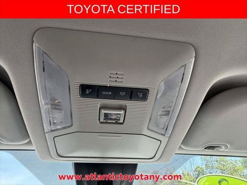 Certified 2023 Toyota RAV4 LE AWD/4WD image 32