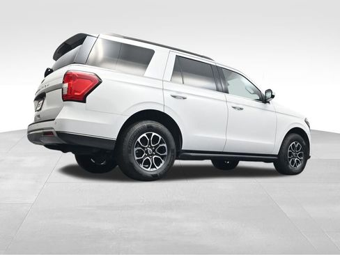 Used 2024 Ford Expedition XLT RWD image 54