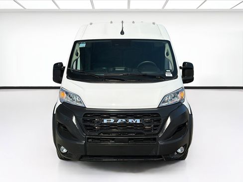 Used 2025 RAM ProMaster 2500 w/ Convenience Group FWD image 2