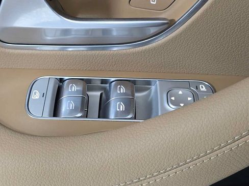 Certified 2025 Mercedes-Benz GLE 450e 4MATIC image 24