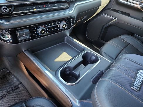 Used 2024 Chevrolet Silverado 3500 High Country w/ Technology Package image 19