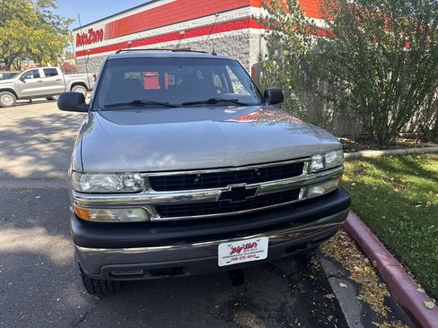 Used 2005 Chevrolet Tahoe LS AWD/4WD image 12