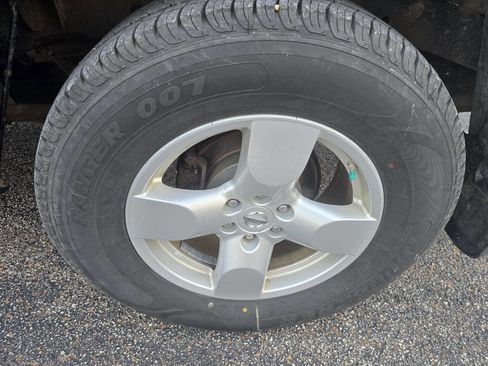 Used 2007 Nissan Frontier LE image 18