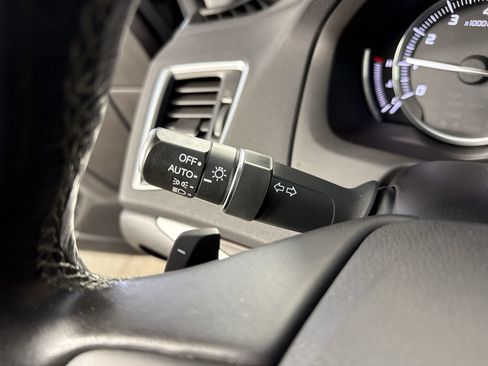 Used 2016 Acura TLX w/ Technology Package FWD image 15