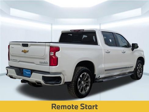 Used 2023 Chevrolet Silverado 1500 High Country w/ Technology Package AWD/4WD image 6