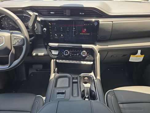 New 2026 GMC Sierra 2500 AT4X AWD/4WD image 14