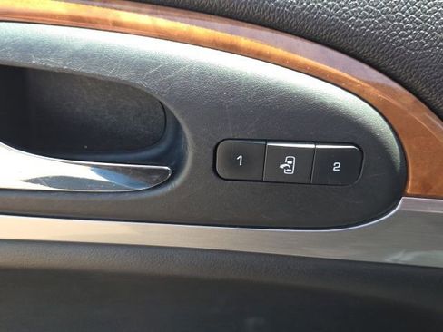Used 2012 Buick Enclave Premium FWD image 24