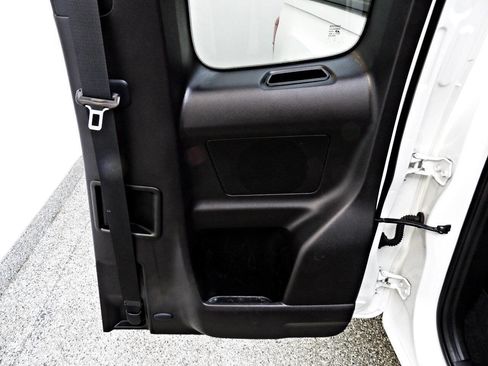 Used 2020 Toyota Tacoma SR image 11