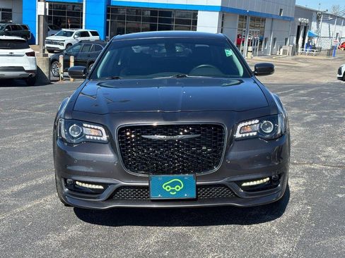 Used 2022 Chrysler 300 Touring L image 8