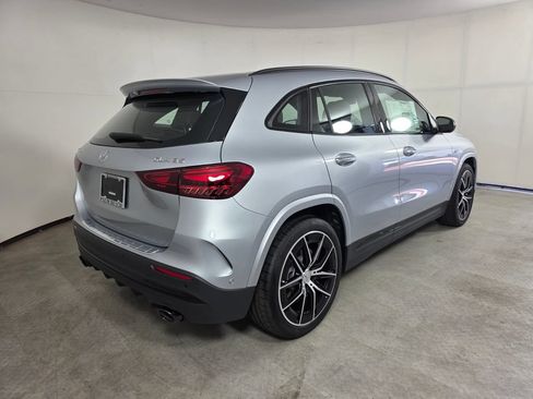 New 2026 Mercedes-Benz GLA 35 AMG 4MATIC image 4