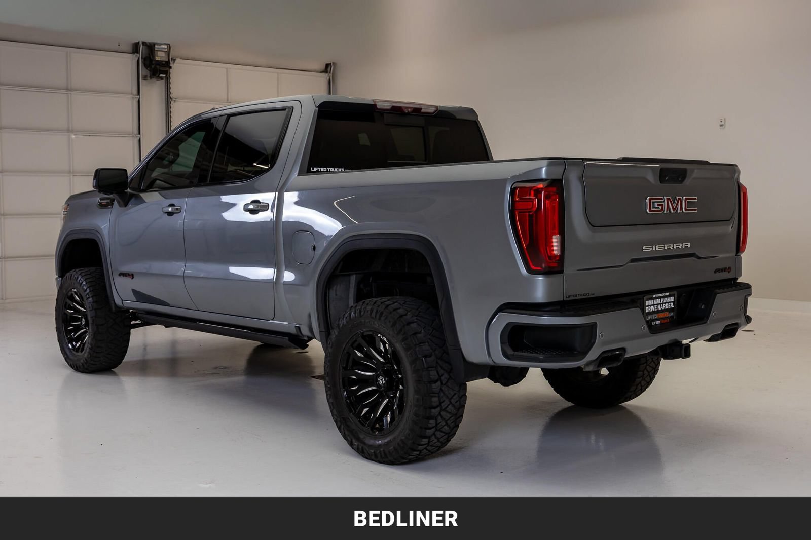 Used 2020 GMC Sierra 1500 AT4 w/ AT4 Premium Package AWD/4WD image 6